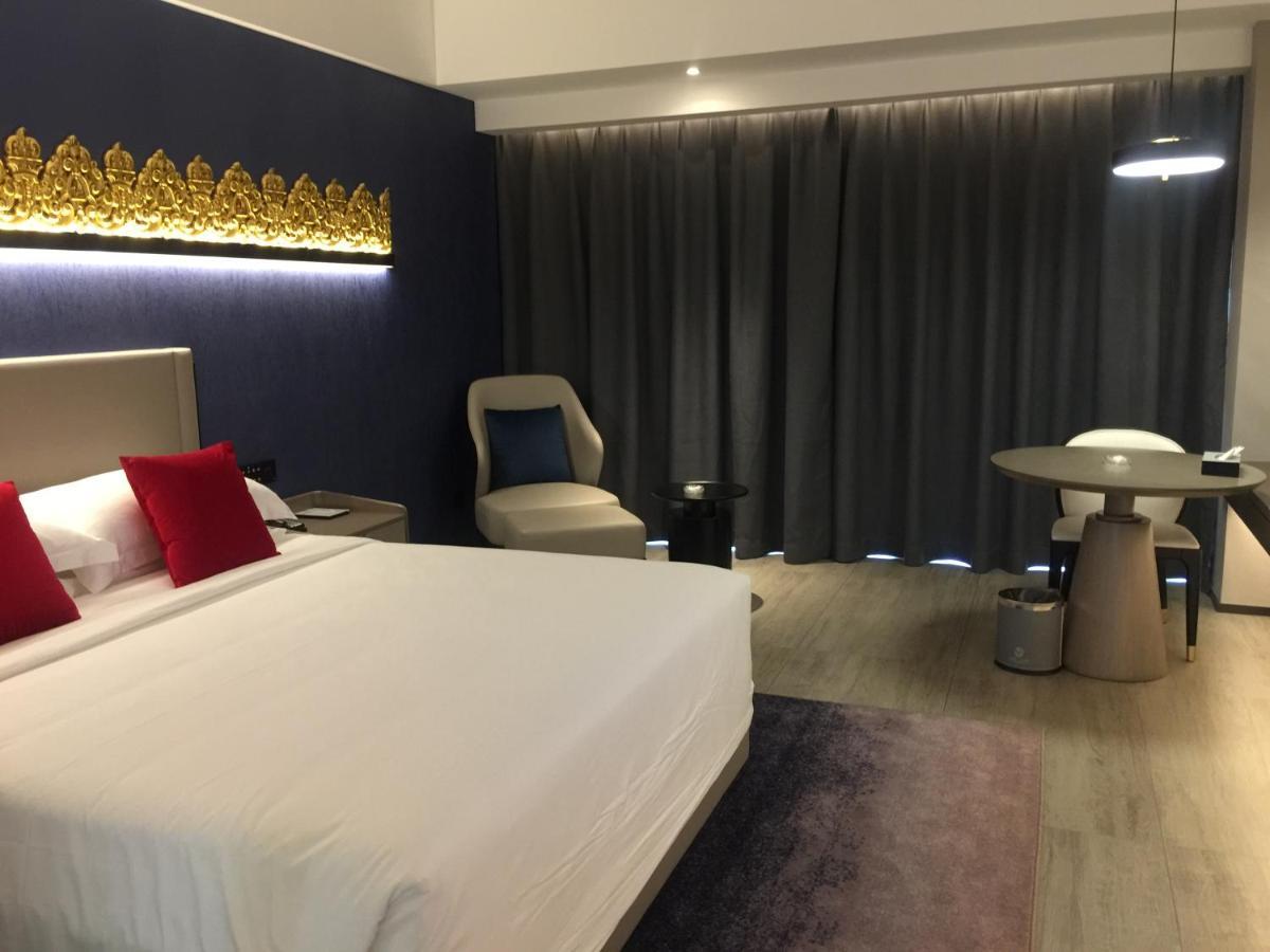 Tian Yi International Hotel 天艺国际酒店 Phnom Penh Zewnętrze zdjęcie