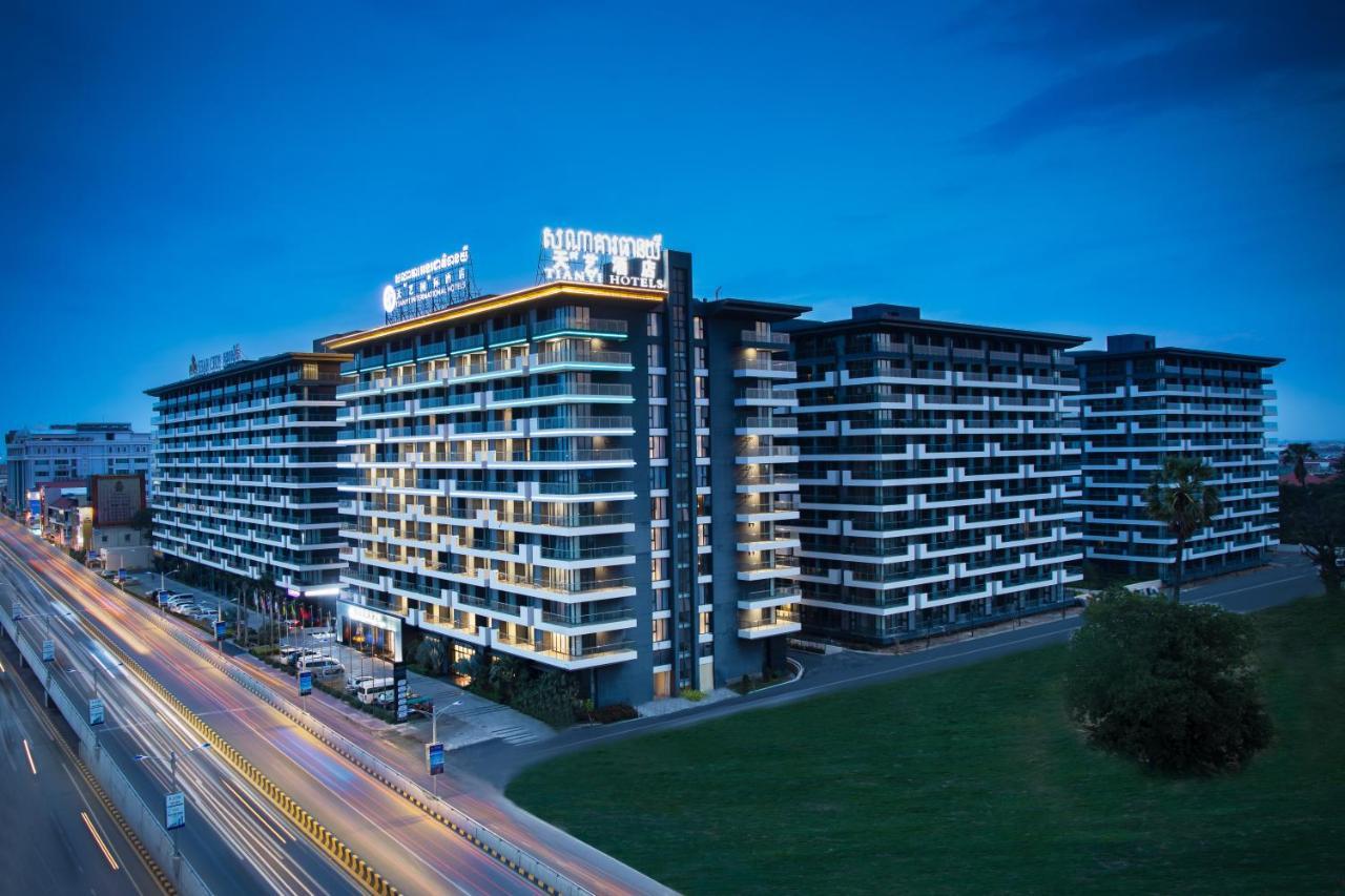Tian Yi International Hotel 天艺国际酒店 Phnom Penh Zewnętrze zdjęcie