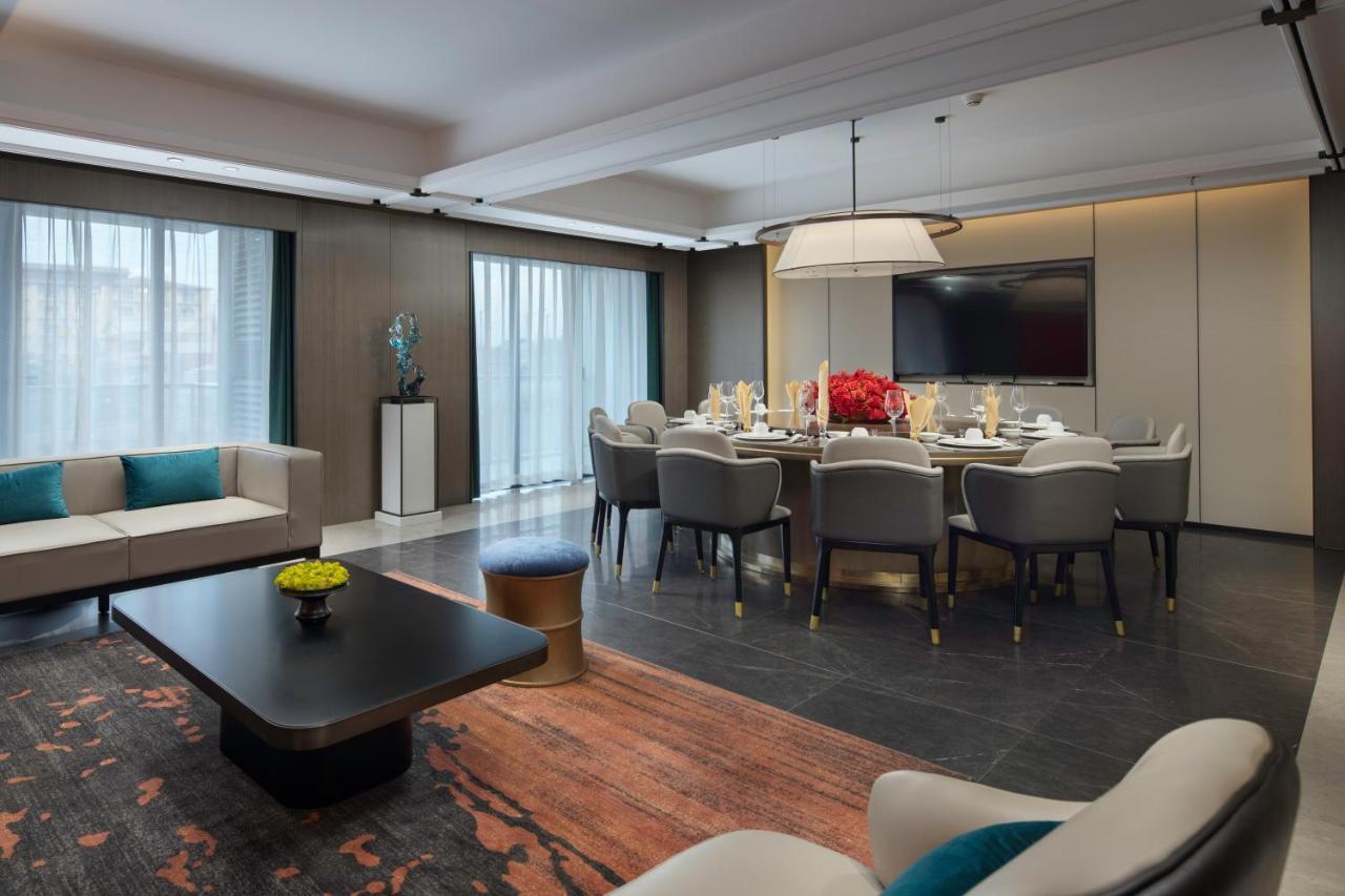 Tian Yi International Hotel 天艺国际酒店 Phnom Penh Zewnętrze zdjęcie